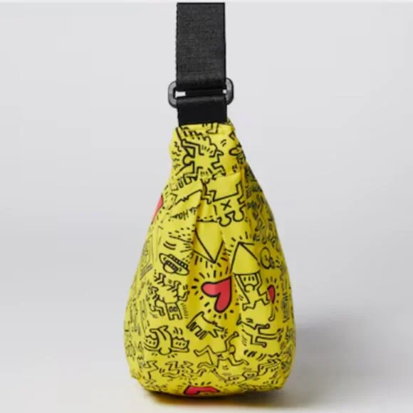 Uniqlo Keith Haring Round Mini Shoulder Bag Limited Edition - Picture 6 of 7